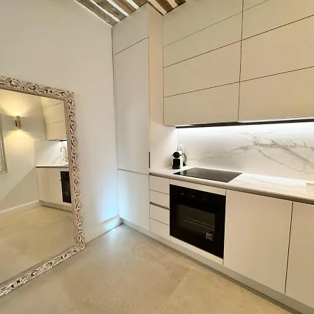 Luxe Et Charme Sur Les Remparts Du Vieil Appartement