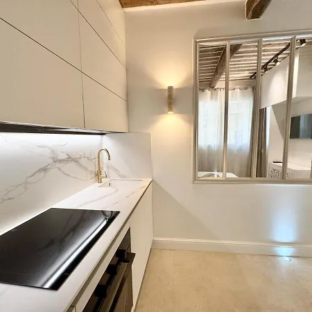 Luxe Et Charme Sur Les Remparts Du Vieil Appartement Antibes