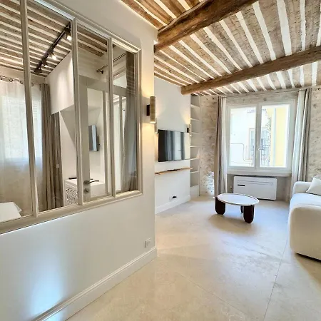 Luxe Et Charme Sur Les Remparts Du Vieil Appartement *